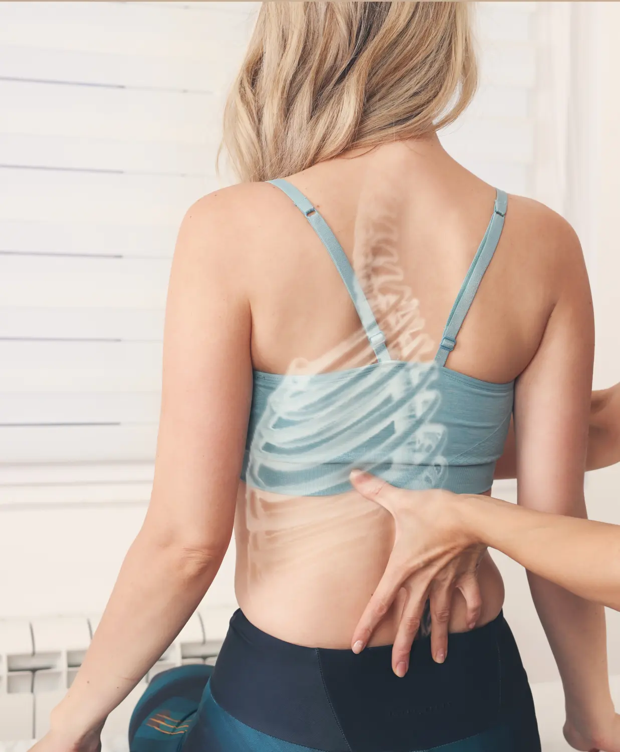 Skoliose Wirbelsäulenverkrümmung Anatomie, Haltungskorrektur. Chiropraktische Behandlung, Linderung von Rückenschmerzen.